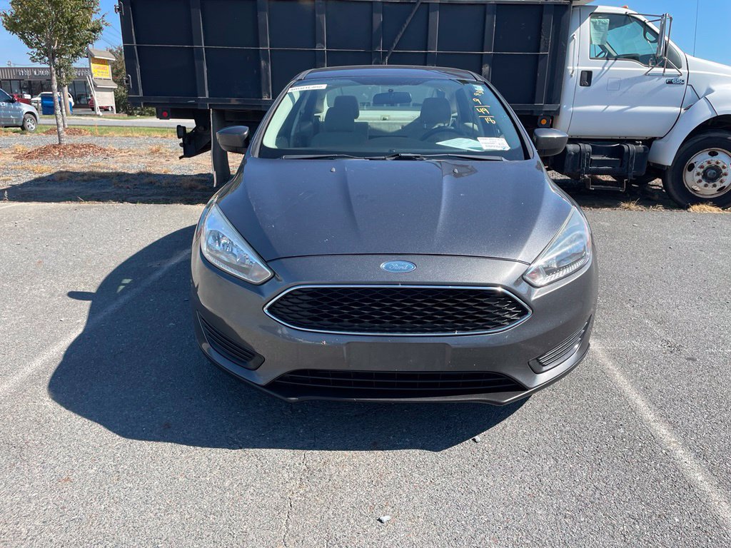 Used 2018 Ford Focus SE FWD image 5