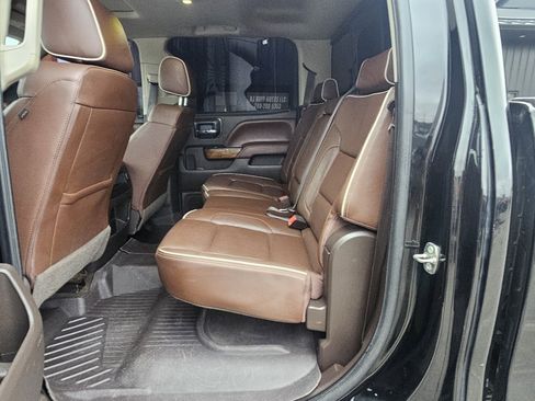 Used 2016 Chevrolet Silverado 2500 High Country w/ Duramax Plus Package image 11