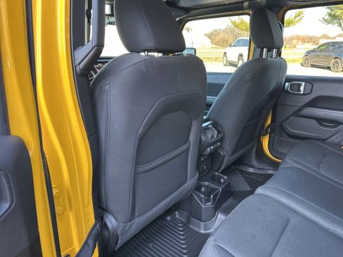 Used 2021 Jeep Wrangler Unlimited Sahara image 45