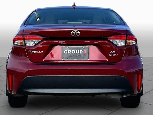 Used 2026 Toyota Corolla LE FWD image 5