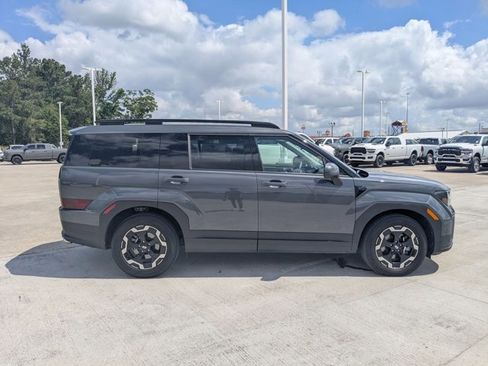 Used 2025 Hyundai Santa Fe SEL image 4