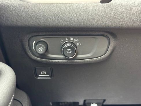 Certified 2024 GMC Terrain SLE w/ Driver Convenience Package FWD image 35