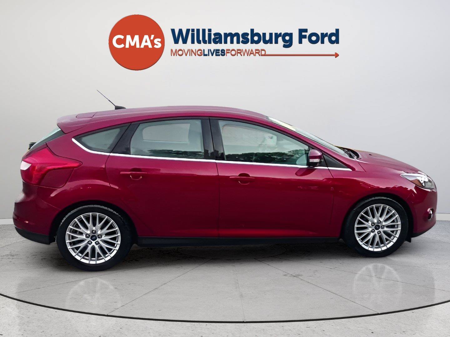 Used 2014 Ford Focus Titanium FWD image 6