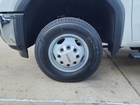 New 2026 GMC Sierra 3500 Pro w/ Convenience Package image 53