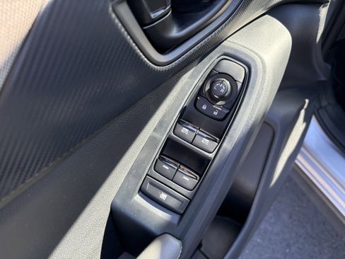 Certified 2024 Subaru Crosstrek 2.0i Premium image 25