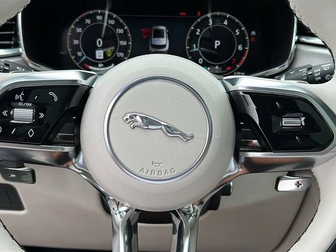Used 2026 Jaguar F-PACE R-Dynamic S AWD/4WD image 14