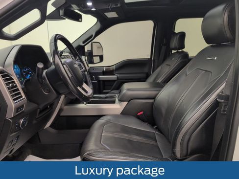 Used 2017 Ford F250 Platinum w/ Platinum Ultimate Package image 5