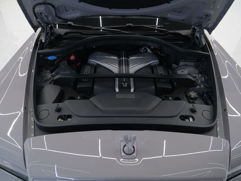 Used 2025 Rolls-Royce Cullinan AWD/4WD image 65