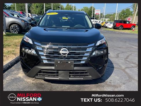 Used 2026 Nissan Rogue SV w/ SV Premium Package AWD/4WD image 8