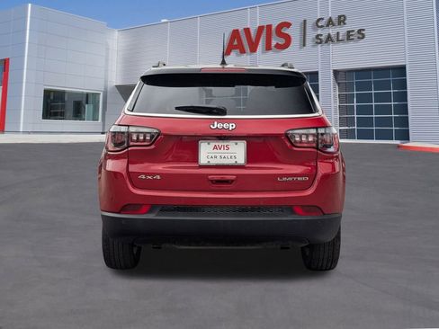 Used 2025 Jeep Compass Limited image 5