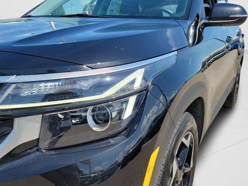 Used 2025 Kia Seltos S FWD image 24