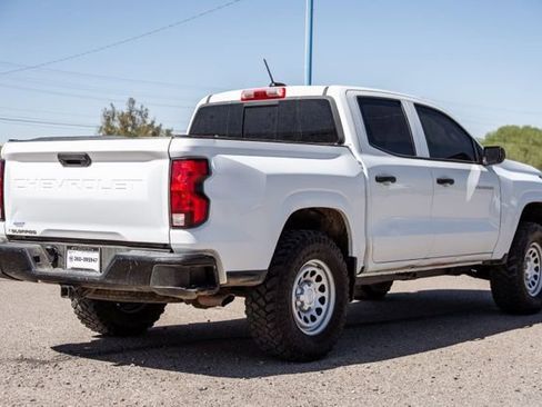 Used 2024 Chevrolet Colorado W/T AWD/4WD image 5