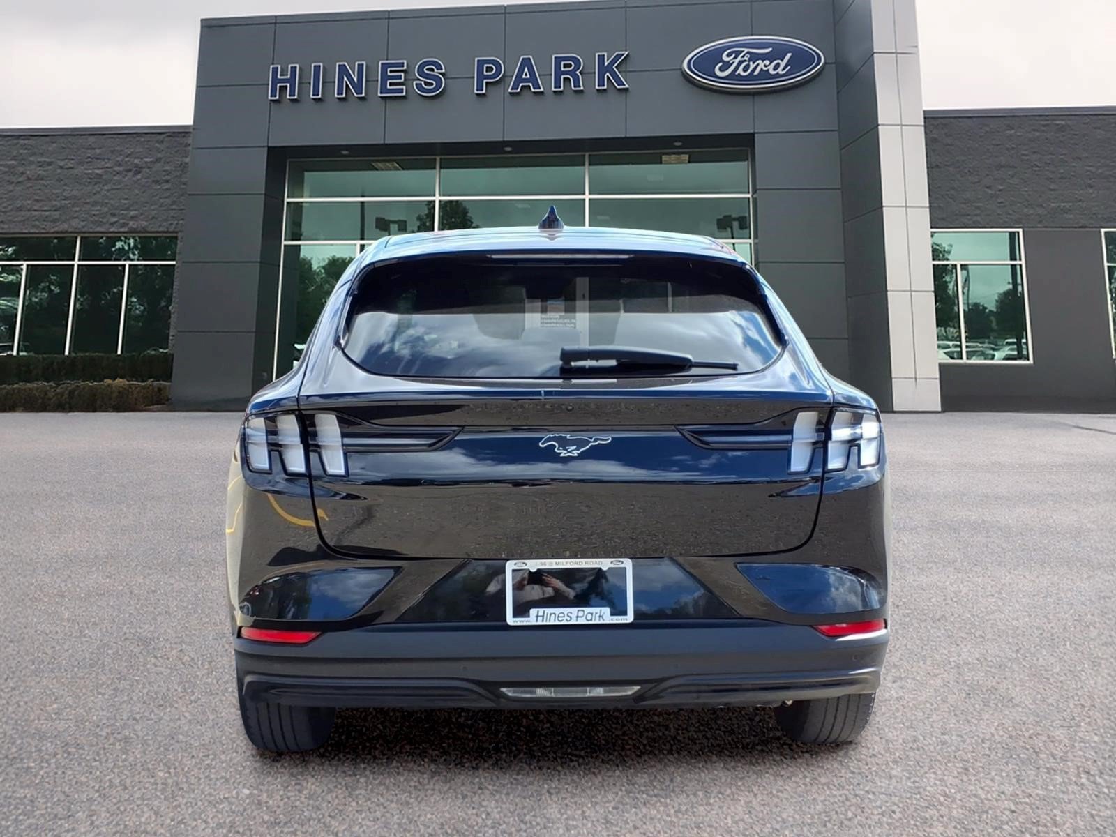 Used 2023 Ford Mustang Mach-E Select w/ Comfort Package Lite AWD/4WD image 6