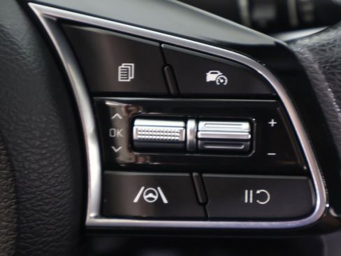 Used 2023 Kia Forte LXS w/ LXS Technology Package image 39