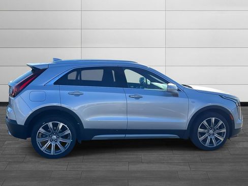Used 2019 Cadillac XT4 Premium Luxury w/ Enhanced Visibility Package image 6