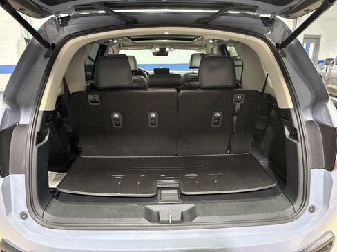 Used 2025 Honda Pilot Elite image 25