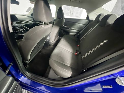 Used 2023 Hyundai Elantra SEL w/ Convenience Package FWD image 28