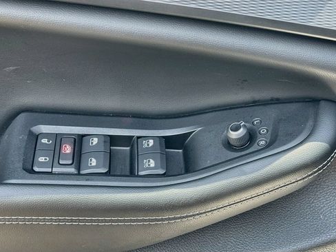 Used 2023 Jeep Grand Cherokee L Laredo RWD image 17
