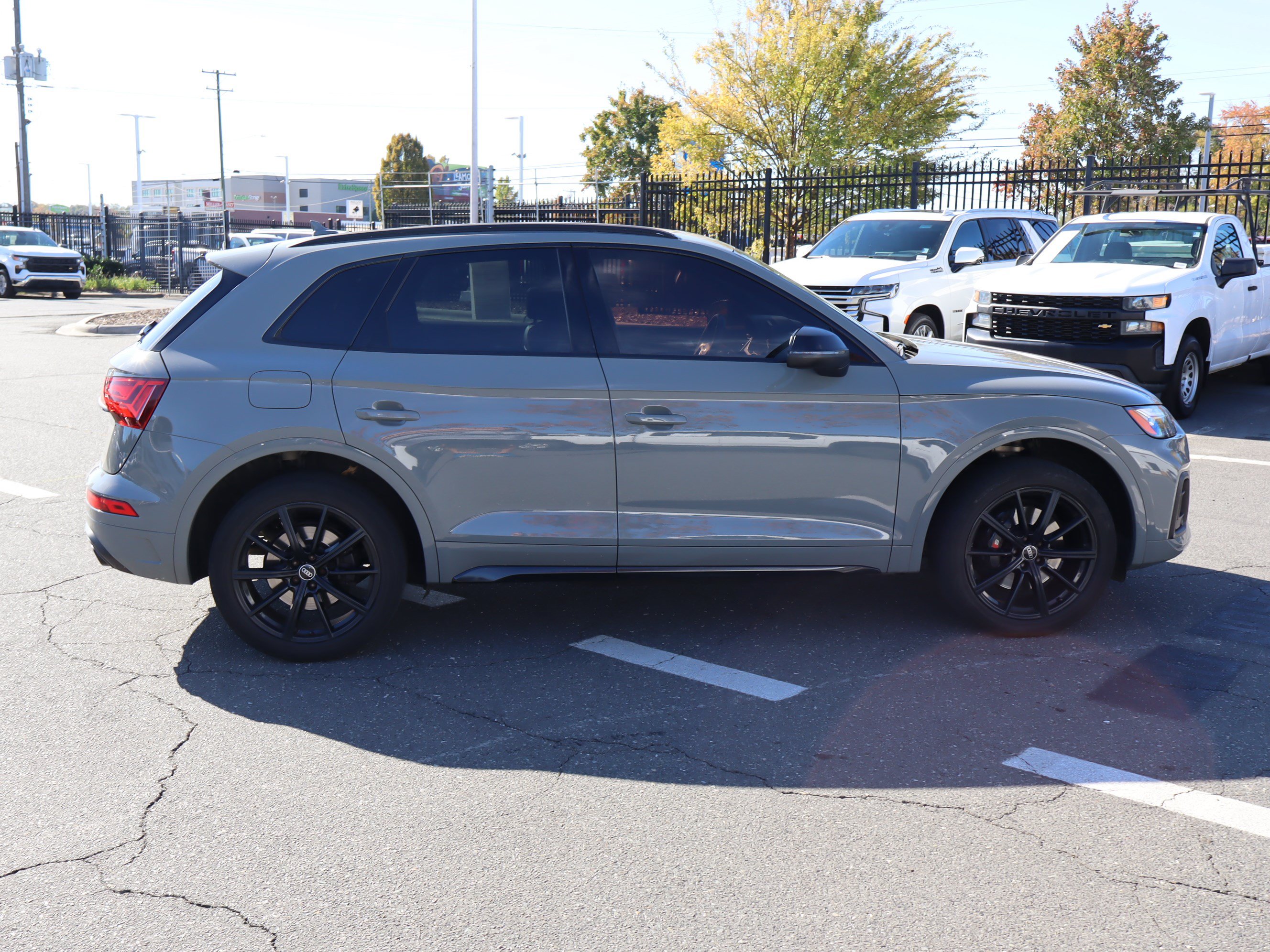 Used 2021 Audi SQ5 Premium Plus w/ Premium Plus Package AWD/4WD image 11