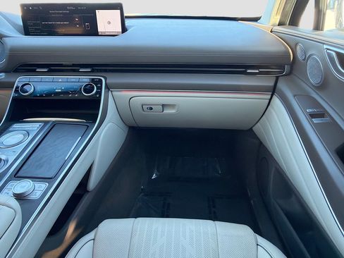 Used 2022 Genesis GV80 2.5T w/ Advanced Package 02 image 19