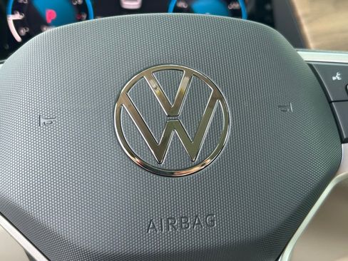 New 2026 Volkswagen Atlas SE FWD image 25
