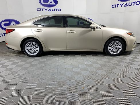 Used 2016 Lexus ES 350 Base image 2