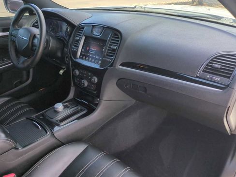 Used 2022 Chrysler 300 S RWD image 30
