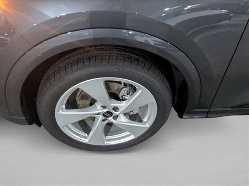 Used 2025 Audi Q5 Prestige image 29