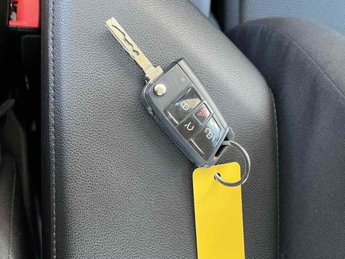 Used 2019 Volkswagen Jetta S image 9