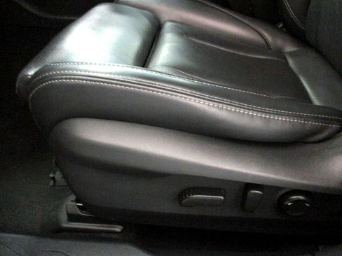 Used 2021 Subaru Outback Limited image 17