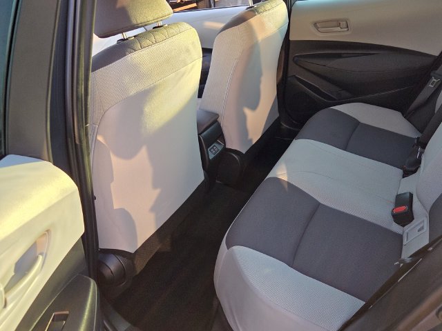 Used 2025 Toyota Corolla LE FWD image 7
