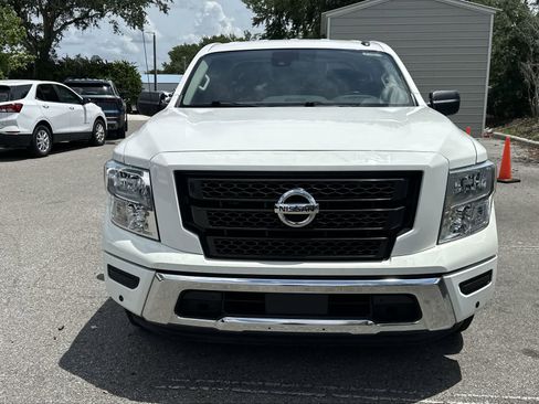 Used 2021 Nissan Titan SV w/ SV Convenience Package RWD image 12