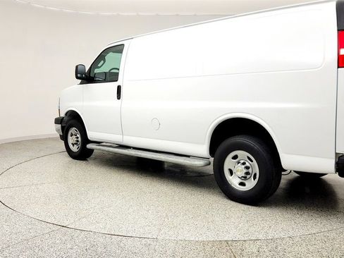 Used 2024 Chevrolet Express 2500 w/ Driver Convenience Package image 7