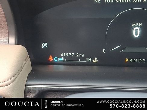 Certified 2022 Lincoln Nautilus Reserve AWD/4WD image 21