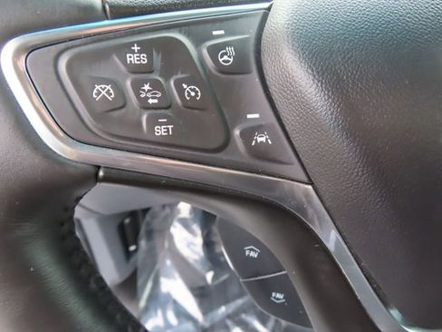 Used 2017 Chevrolet Bolt Premier w/ Driver Confidence II Package image 19