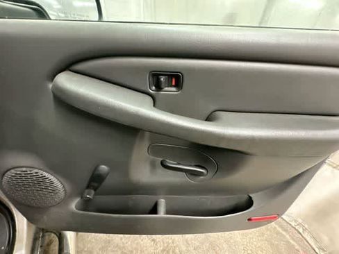 Used 2007 Chevrolet Silverado 1500 W/T w/ Light Duty Power Package AWD/4WD image 15