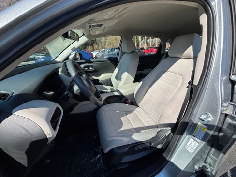 Used 2025 Honda HR-V LX image 36