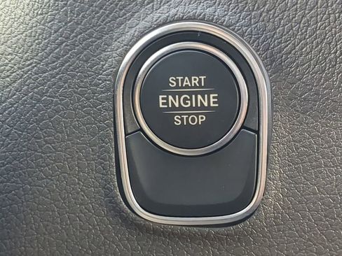 Used 2025 Mercedes-Benz Sprinter 2500 image 14