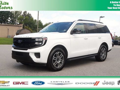 Used 2025 Ford Expedition Active RWD image 1