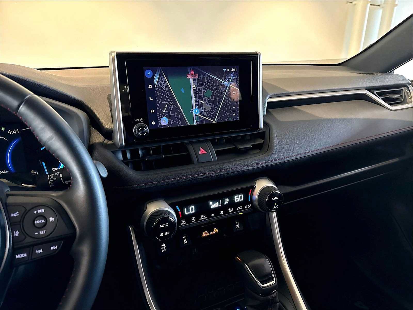 Used 2024 Toyota RAV4 SE w/ Weather & Moonroof Package AWD/4WD image 19