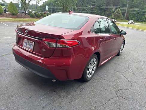 Used 2024 Toyota Corolla LE FWD image 5