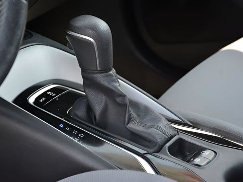Certified 2022 Toyota Corolla SE FWD image 13