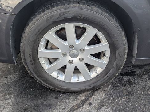 Used 2014 Chrysler Town & Country Touring image 13