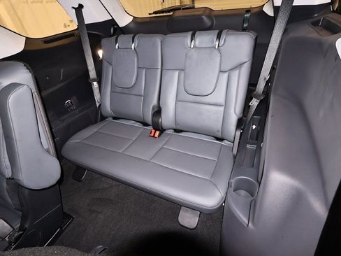 New 2026 Ford Explorer Active w/ Active Comfort Package AWD/4WD image 15