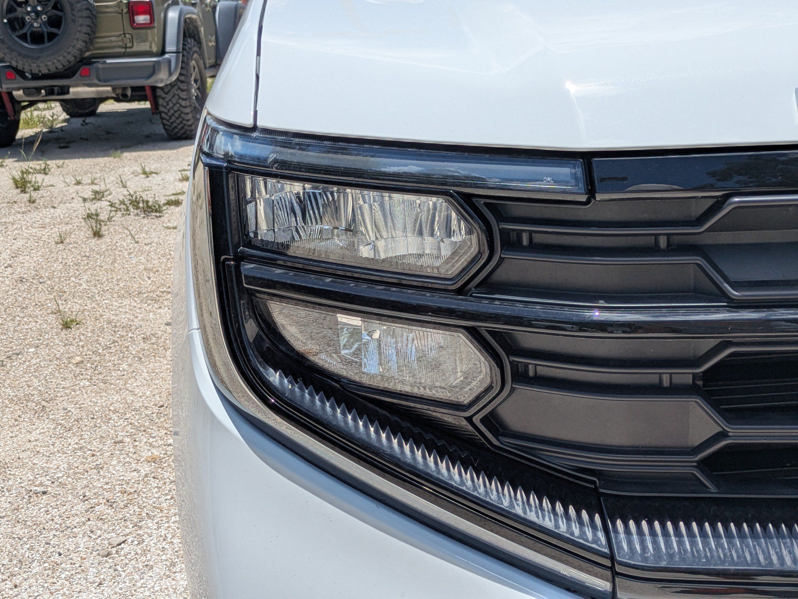 Used 2025 Ford Expedition Active AWD/4WD image 9