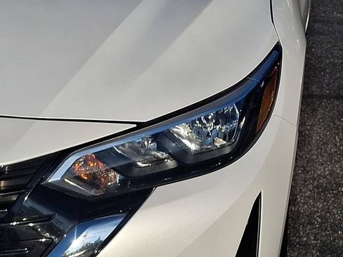 Used 2024 Nissan Sentra SV FWD image 9