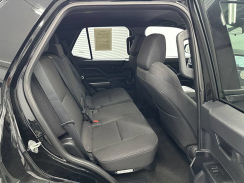 Used 2025 Toyota 4Runner SR5 AWD/4WD image 15