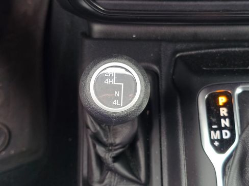 Used 2022 Jeep Wrangler Unlimited Sport AWD/4WD image 24