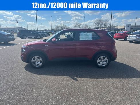 Used 2020 Hyundai Venue SE image 5