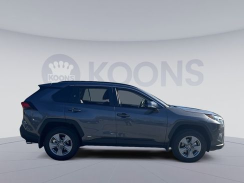 Used 2025 Toyota RAV4 XLE image 8